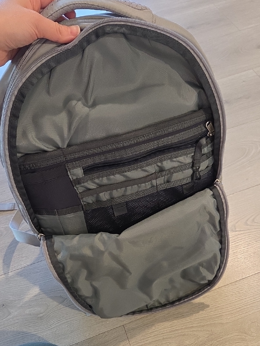 Northface Microbyte Backpack - Picture 6 of 9